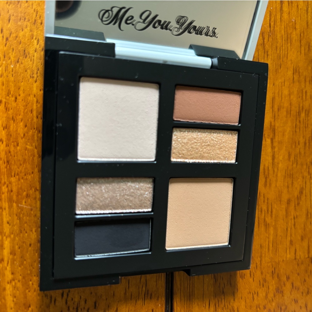 GXVE By Gwen Stefani Eye See In Color Clean Multidimensional Eyeshadow Palette